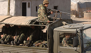 Турция нанесла удар по "Аль-Каиде" в Сирии Турция нанесла удар по "Аль-Каиде" в Сирии