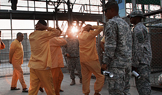 В США убийц выпустили на свободу по ошибке В США убийц выпустили на свободу по ошибке