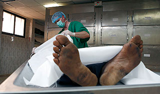 Казненный преступник ожил в морге Казненный преступник ожил в морге