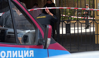 Боевики атаковали сельскую мечеть Боевики атаковали сельскую мечеть