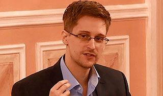 Сноуден приехал в Россию без разоблачений Сноуден приехал в Россию без разоблачений