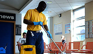 Уборщик из Бельгии украл огромный бриллиант Уборщик из Бельгии украл огромный бриллиант