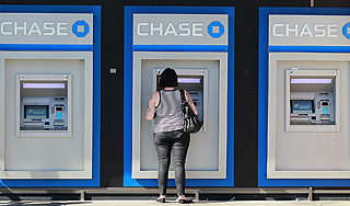 Банк в США запретил перевод средств Банк в США запретил перевод средств