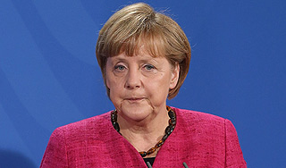 Меркель грозит Израилю стройкой в Палестине Меркель грозит Израилю стройкой в Палестине