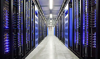 Премьер Франции требует от США объяснений Премьер Франции требует от США объяснений