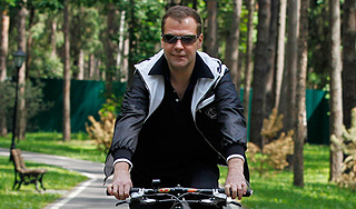 Медведев открыл китайцам секрет здоровья Медведев открыл китайцам секрет здоровья