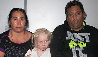 Интерпол ищет семью изъятой у цыган девочки Интерпол ищет семью изъятой у цыган девочки