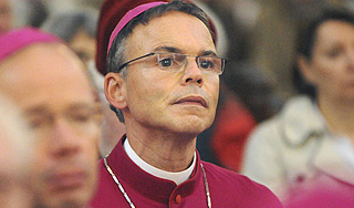 Епископа наказали за растрату $42 млн Епископа наказали за растрату $42 млн