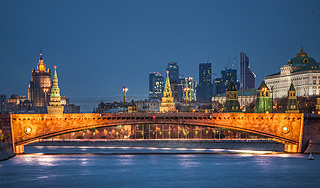 Мосты Москвы засверкают драгоценностями Мосты Москвы засверкают драгоценностями