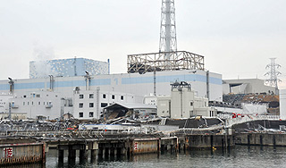 "Фукусима" готовится к удару тайфуна "Фукусима" готовится к удару тайфуна