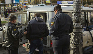 Пассажир автобуса вез в Москву взрывчатку Пассажир автобуса вез в Москву взрывчатку