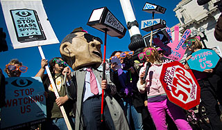 Американцы взбунтовались против спецслужб Американцы взбунтовались против спецслужб