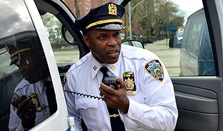 Отец семейства устроил резню в Нью-Йорке Отец семейства устроил резню в Нью-Йорке