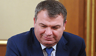 Сердюков мог вернуться к жене Сердюков мог вернуться к жене