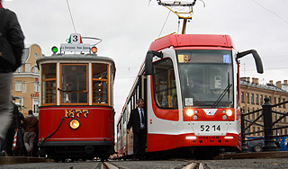 "Иуда" остановил трамваи в Петербурге "Иуда" остановил трамваи в Петербурге