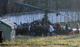 Разбившийся Ка-52 увели от жилых домов Разбившийся Ка-52 увели от жилых домов