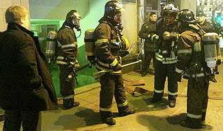 Центр Москвы парализовал подземный пожар Центр Москвы парализовал подземный пожар