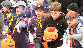 Толстым детям на Хэллоуин разослали письма Толстым детям на Хэллоуин разослали письма