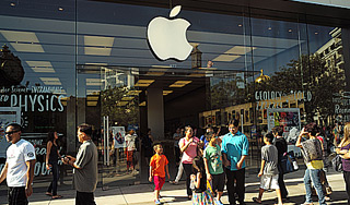 Apple раскрыла данные о запросах властей Apple раскрыла данные о запросах властей