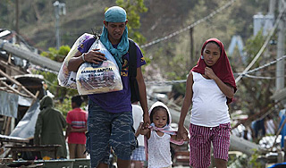 Самолеты МЧС вылетели на Филиппины Самолеты МЧС вылетели на Филиппины