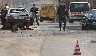 Водитель переехал сбитую женщину в Воркуте Водитель переехал сбитую женщину в Воркуте