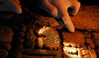 Обнаружены первые фрески майя Обнаружены первые фрески майя