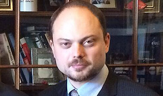 Оппозиция снова пугает Магнитским Оппозиция снова пугает Магнитским