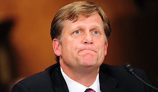 Макфол сломал палец во время баскетбола Макфол сломал палец во время баскетбола