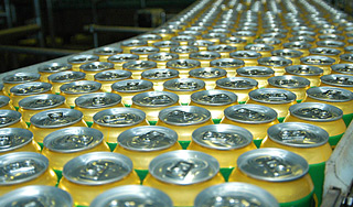 Продажу энергетиков детям хотят запретить Продажу энергетиков детям хотят запретить