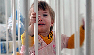 США уличили в нарушении прав сирот из России США уличили в нарушении прав сирот из России