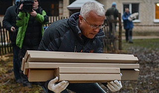 Банкир Лебедев наказан в детском саду Банкир Лебедев наказан в детском саду