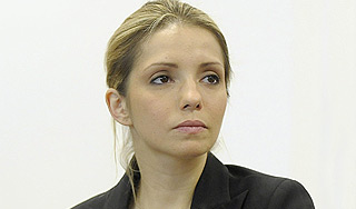 Дочери Тимошенко разрешили увидеть мать Дочери Тимошенко разрешили увидеть мать