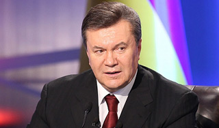 В США собирают подписи против Януковича В США собирают подписи против Януковича