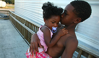 Каждый пятый ребенок в Нью-Йорке голодает Каждый пятый ребенок в Нью-Йорке голодает