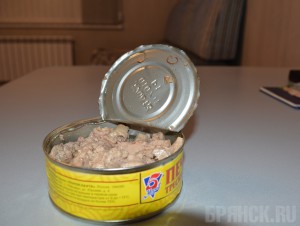 Открыл консервы, а там...