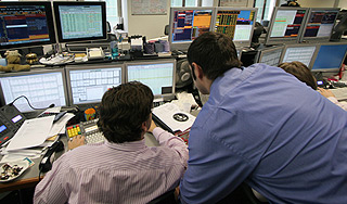 Apple и Google требуют прекратить слежку Apple и Google требуют прекратить слежку