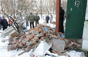 В клинцовском доме обрушилась лестничная плита Фото: klintsy-media.com