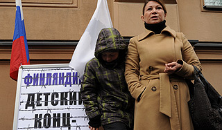 Финны отобрали детей у россиянки Финны отобрали детей у россиянки