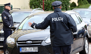 87-летнюю немку арестовали за езду без прав 87-летнюю немку арестовали за езду без прав