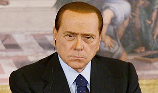 Берлускони грозит Италии революцией Берлускони грозит Италии революцией