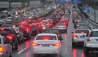 Китай вводит запреты на автомобили Китай вводит запреты на автомобили