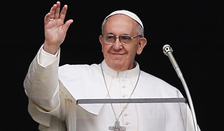 Папа Римский отметил юбилей с бомжами Папа Римский отметил юбилей с бомжами