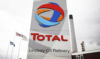 Нефтяники начали забастовку во Франции Нефтяники начали забастовку во Франции