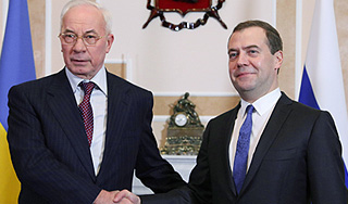 Азаров: Москва спасла Киев от банкротства Азаров: Москва спасла Киев от банкротства