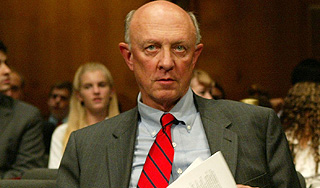 Экс-глава ЦРУ мечтает повесить Сноудена Экс-глава ЦРУ мечтает повесить Сноудена