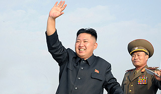 Ким Чен Ын стер казненного дядю со снимков Ким Чен Ын стер казненного дядю со снимков