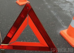 Сотрудница брянской полиции попала в ДТП на своей иномарке