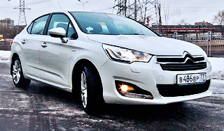 ТЕСТ-ДРАЙВ: У Citroen C4 вырос багажник ТЕСТ-ДРАЙВ: У Citroen C4 вырос багажник