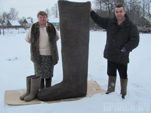 Брянский валенок отправился в олимпийский Сочи Фото: газета Почепское слово