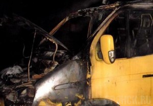 В Брянске загорелись две припаркованные машины